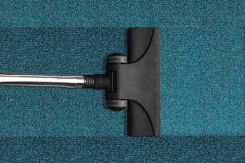 takarítás_szeged_porszívó